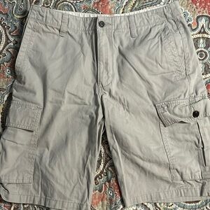 Mens Dockers Cargo shorts sz 32